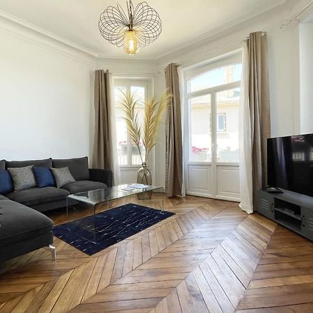 Appartement Haussmannien Proche Gare Chartres Exterior photo